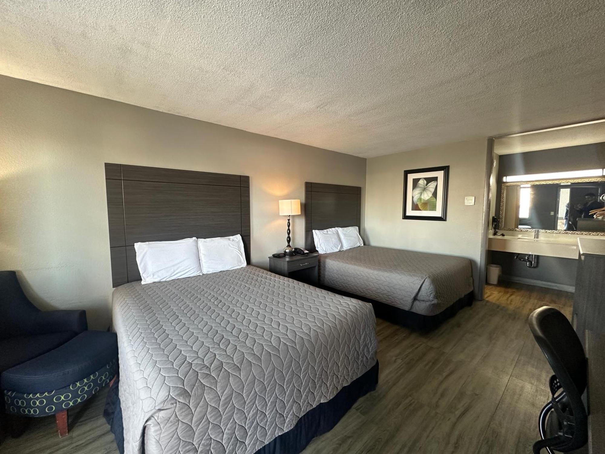 Executive Inn Locust Grove By Capital O エクステリア 写真