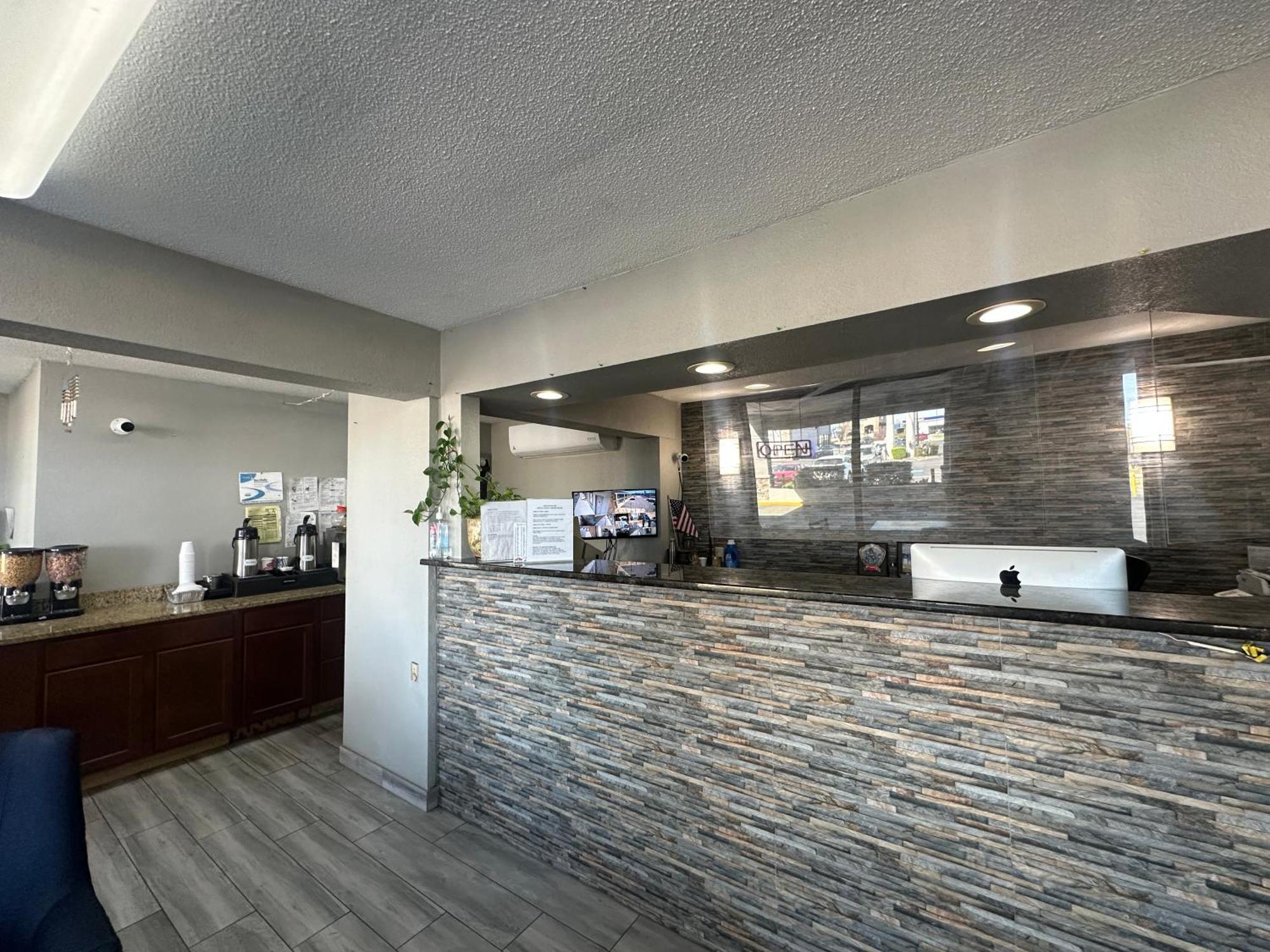 Executive Inn Locust Grove By Capital O エクステリア 写真